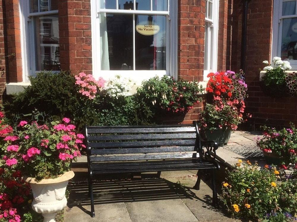 Glenora Guest House Whitby Eksteriør bilde