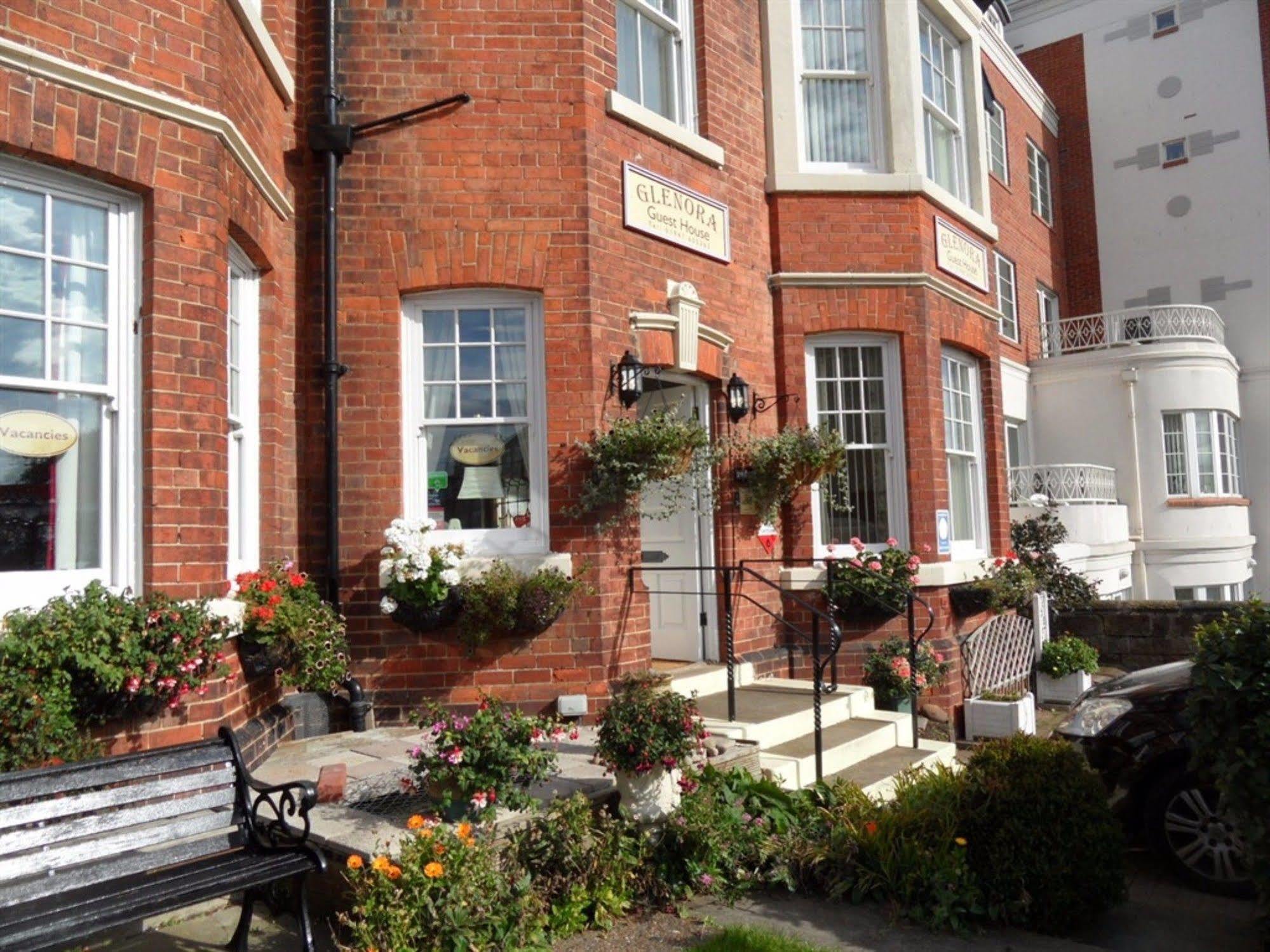 Glenora Guest House Whitby Eksteriør bilde