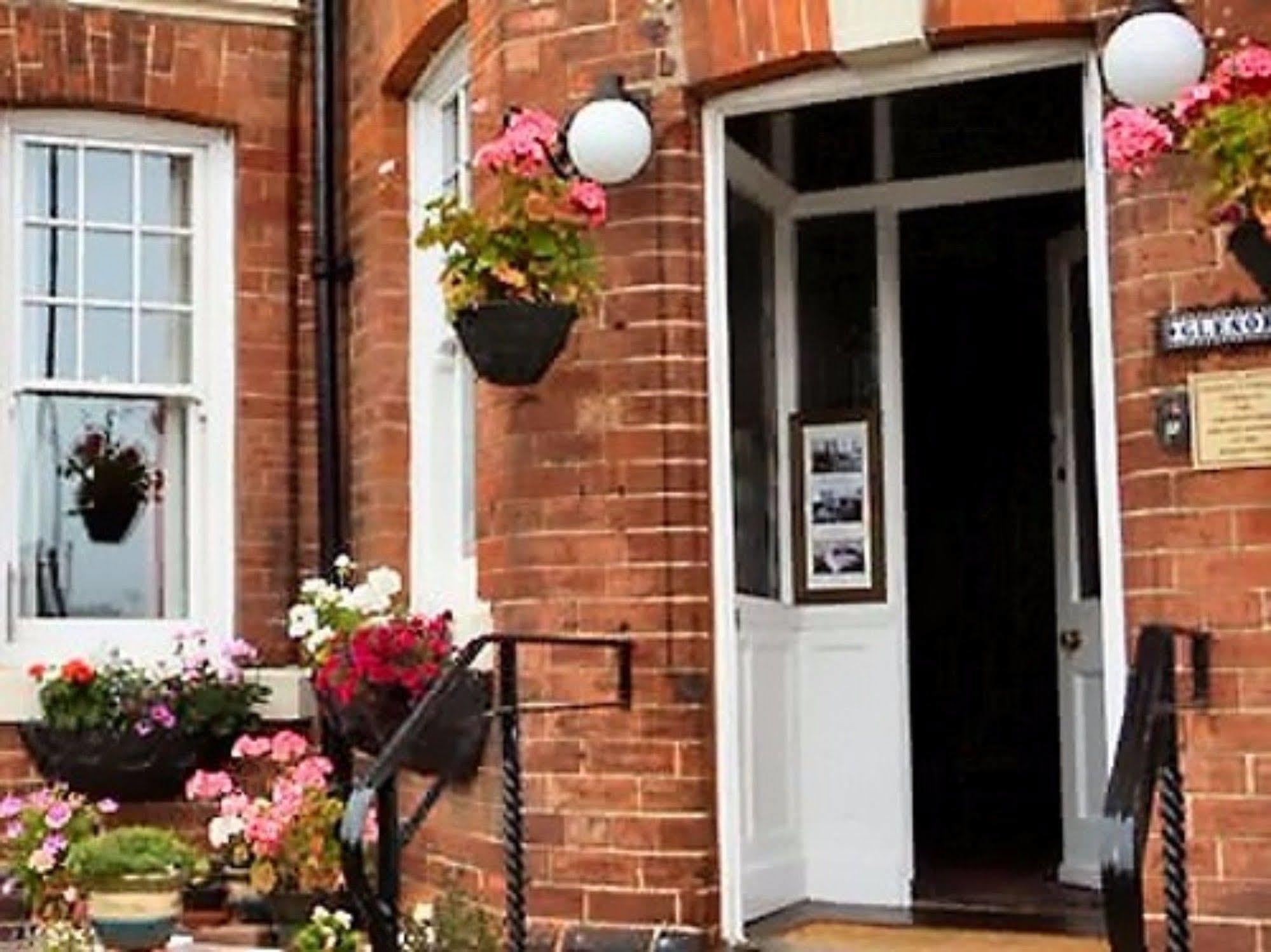 Glenora Guest House Whitby Eksteriør bilde